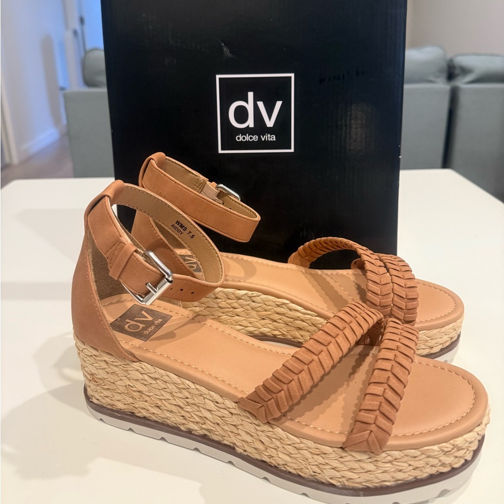 NEW DV by Dolce Vita Biddy Camel Wedge Sandals